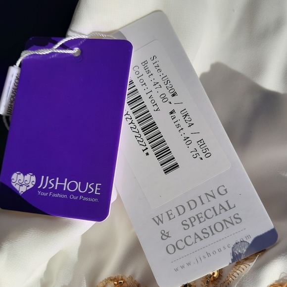 4 wedding dresses all tags new for $150 - Picture 5 of 16